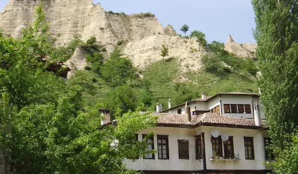 Кореец се изгуби край Мелник, спасиха го