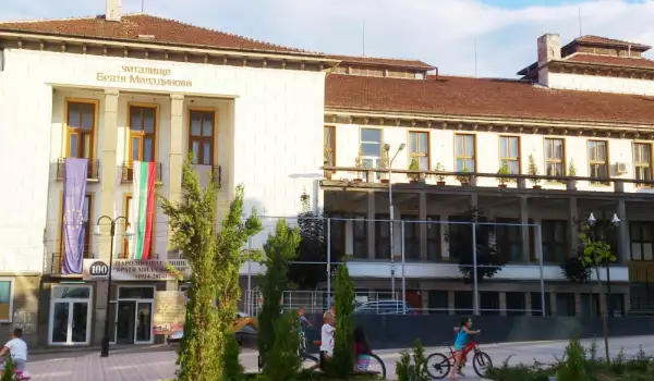 Шест коалиции и 15 партии отиват на избори в Петрич