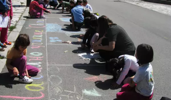 Децата от Струмяни рисуваха за празника на града