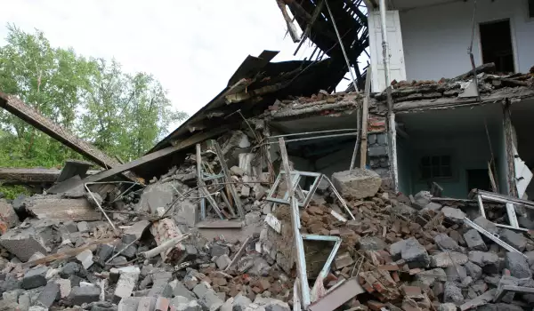 Да се спре събарянето на незаконни постройки в Петрич, препоръча националния омбудсман