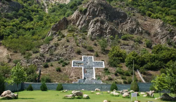 Македонската община Ново село вдига мемориален парк Ванга